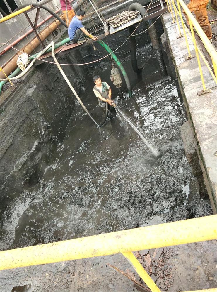 科尔沁右翼前沉淀池清掏-污水池清理