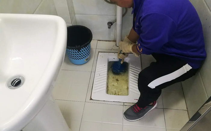 科尔沁右翼前疏通蹲坑